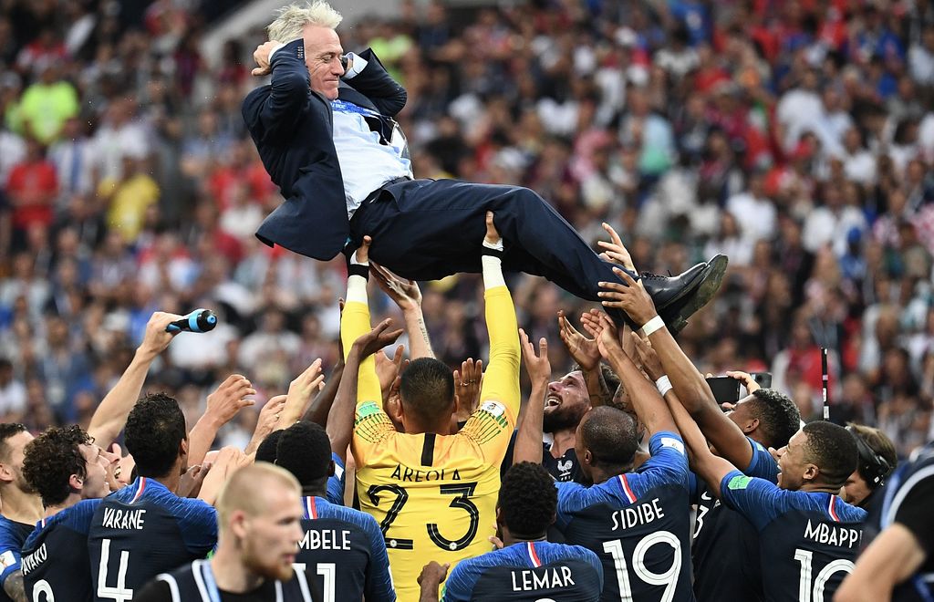 ފްރާންސުން ފީފާ ވޯލްޑް ކަޕް ކާމިޔާބުކުރުން