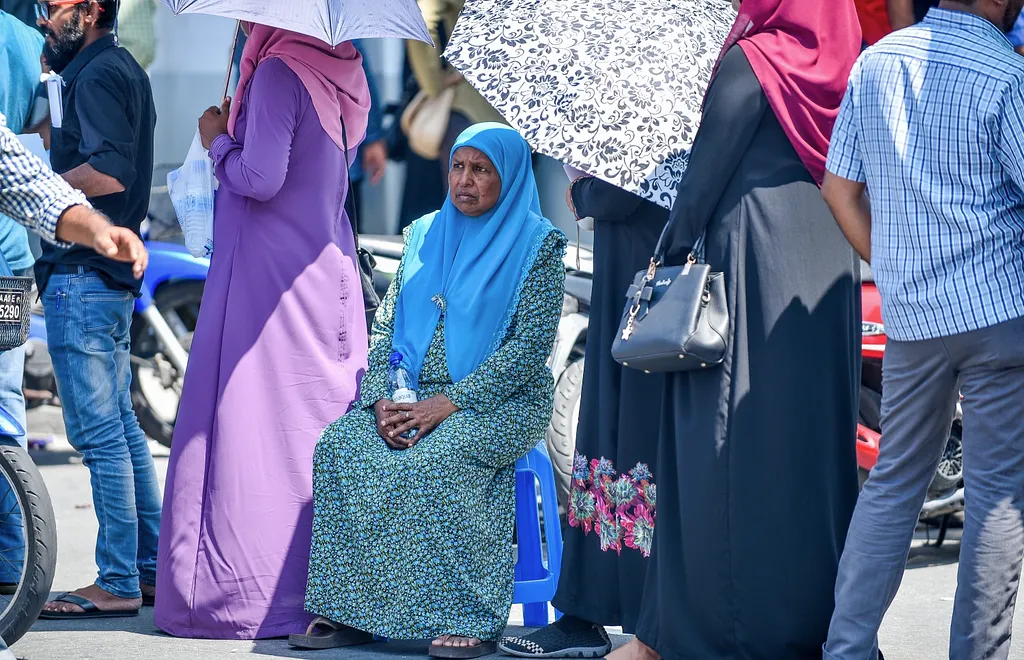 ފްލެޓް ލިބުނު ކަމުގެ ލިޔުން ނުލިބިގެން މުޒާހަރާގައި