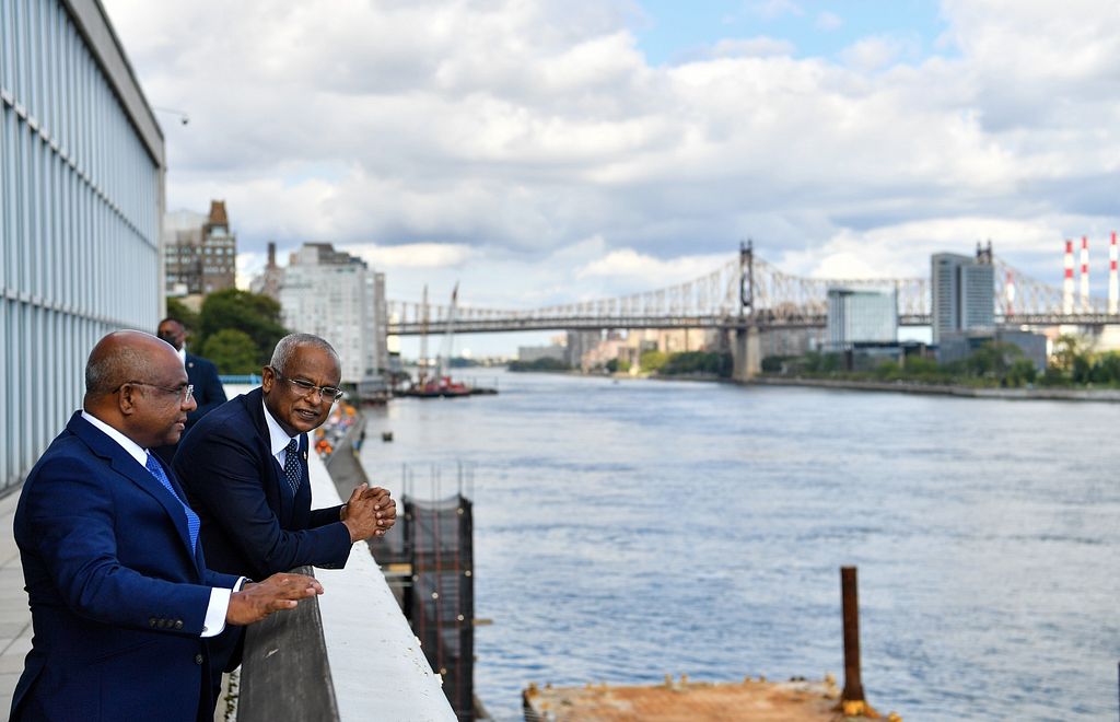 ރައީސްގެ އދ. ގެ ދަތުރުފުޅުގެ ތެރެއިން