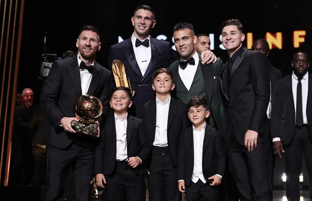 ބެލޮންޑިއޯ 2023 އެވޯޑް ހަފްލާ