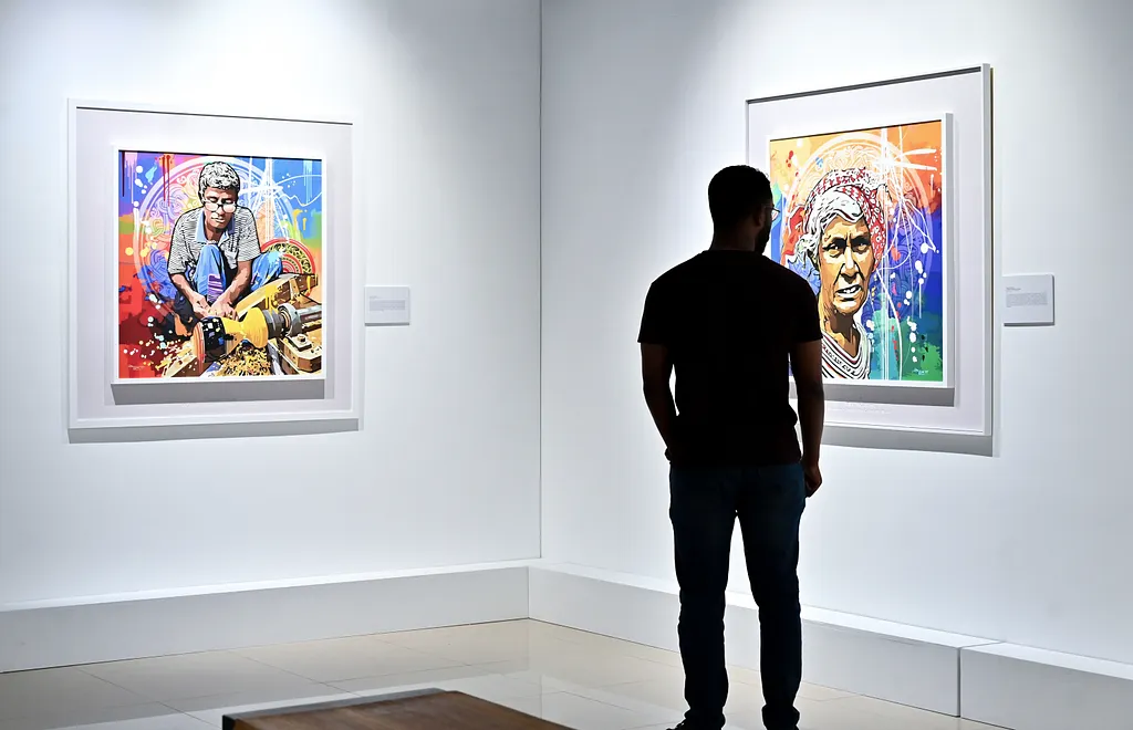 ވިވިޑް ރިއަލިޒަމް - ބައި ހުސައިން