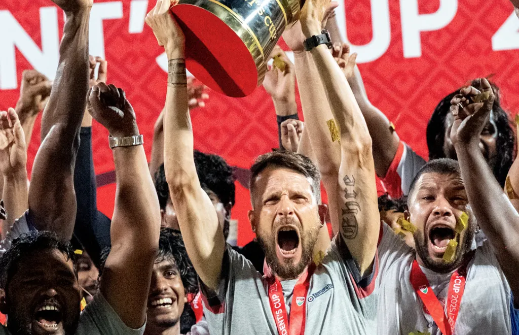 މާޒިޔާ ބަލިކޮށް އޮޑިން ފުރަތަމަ ފަހަރަށް ޕްރެޒިޑެންޓްސް ކަޕް ކާމިޔާބުކުރުން