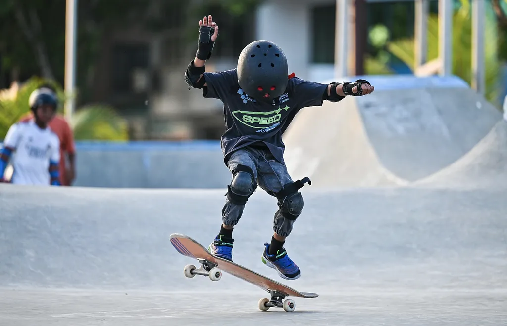 ރޯދަ ކުރުކުރުން: ހުޅުމާލެއިން