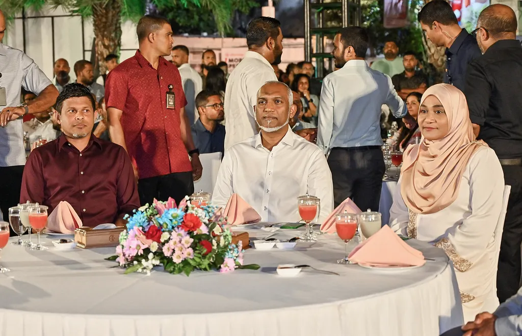 ޕީއެންސީން ބޭއްވި ތަރާވީސް