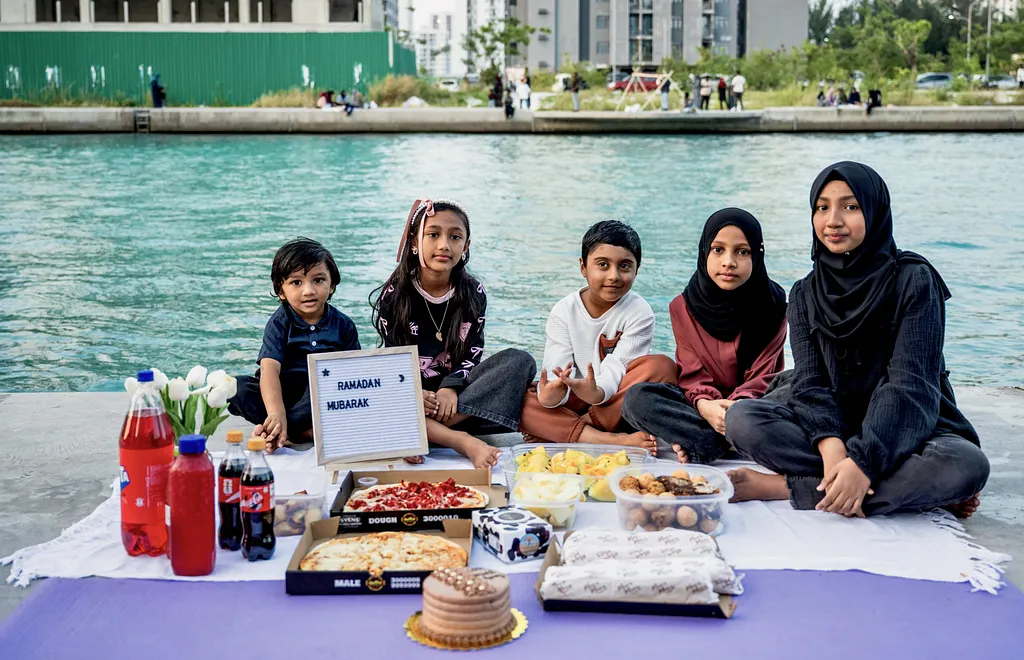 ހުކުރު ދުވަހުގެ ރޯދަ ވީއްލުން ޗެނަލް ޕާކުން