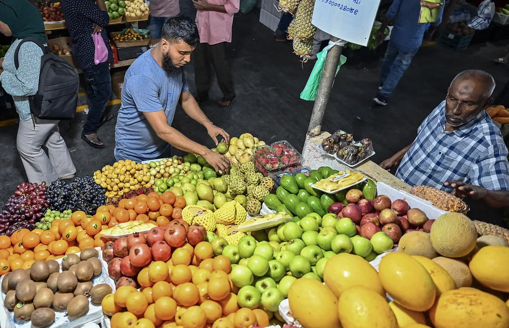 ރޯދައިގެ ފަހު ދިހައެއްގައި ބާޒާރުމަތި