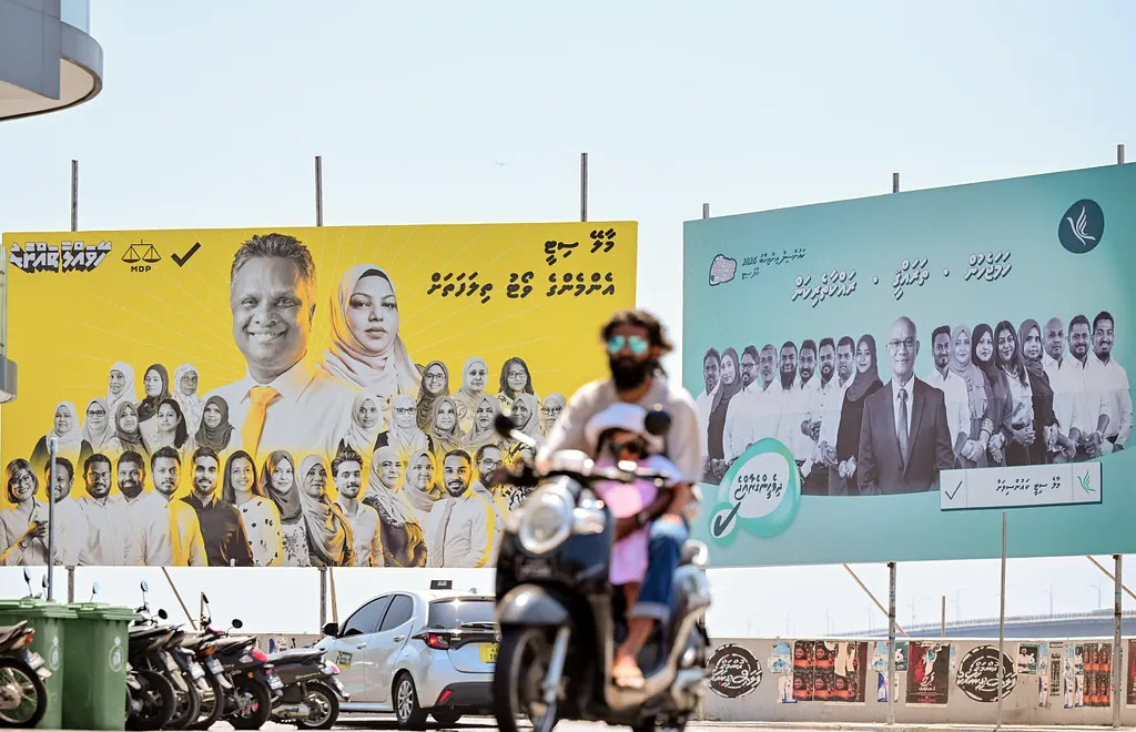 ކެމްޕޭނުގެ ފަހު ހަފްތާ، މާލެ ތެރެއިން ސިޔާސީ ކުލަތައް