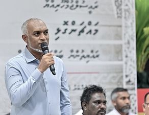 ރައީސް، މައްޗަންގޮޅި ރައްޔިތުންނާ ބައްދަލުކުރެއްވުން