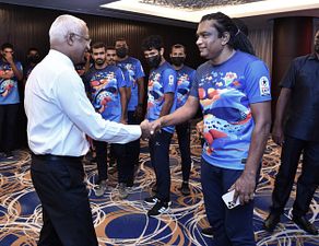 ގައުމީ ފުޓުބޯޅަ ޓީމަށް ރައީސް ހިތްވަރު ދެއްވުން