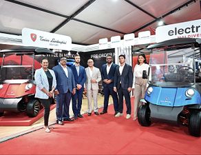 ލެމްބޯގިނީ ގޮލްފް ކާޓް ރާއްޖެއަށް ތައާރަފްކުރުން