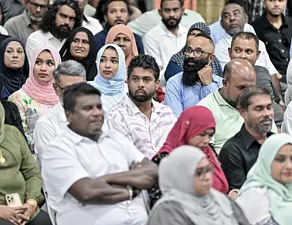 ރައީސް، މައްޗަންގޮޅި ރައްޔިތުންނާ ބައްދަލުކުރެއްވުން