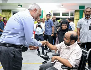 ރައީސް، މައްޗަންގޮޅި ރައްޔިތުންނާ ބައްދަލުކުރެއްވުން