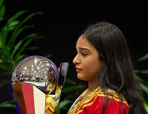 ކާވާ ކަޕްގެ ޗެމްޕިއަންކަން ކިރިގިސްތާނުން ހޯދުން