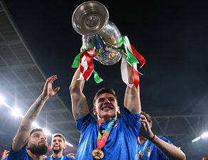 ޔޫރޯ 2020ގެ ޗެމްޕިއަންކަން އިޓަލީ ހޯދުން