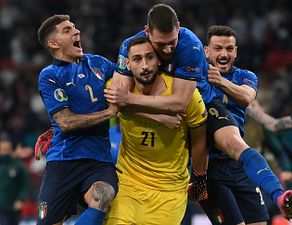 ޔޫރޯ 2020ގެ ޗެމްޕިއަންކަން އިޓަލީ ހޯދުން