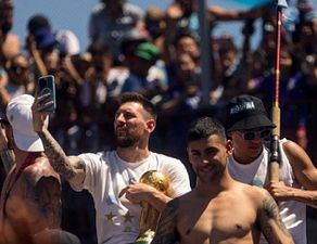 ވޯލްޑްކަޕް ތަށި ތިން ވަނަ ފަހަރަށް ހޯދައި އާޖެންޓީނާ އުފާ ފާޅުކުރަނީ