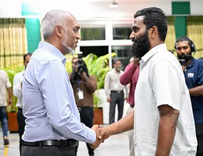 ރައީސް، މައްޗަންގޮޅި ރައްޔިތުންނާ ބައްދަލުކުރެއްވުން