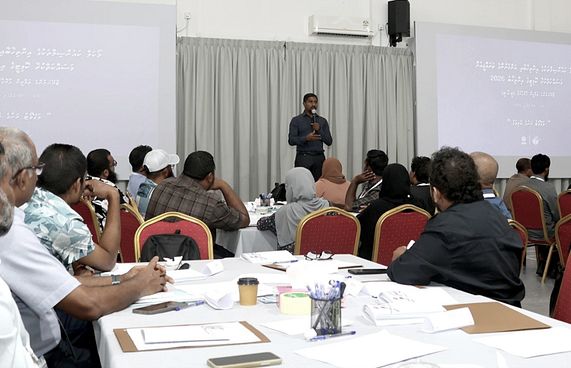 އިންތިހާބަށް 7،000 އޮފިޝަލުން ތަމްރީނު ކުރަނީ