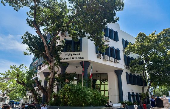 ހުއްދަނެތި މަސްވެރިކަން ކުރި ބޯޓެއް ދައުލަތަށް ނަގަނީ