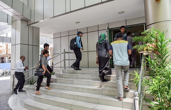 އޮޅުން ބޮޅުން: އެންމެ ކުޑަ އުޖޫރައިގެ ގޮންޖެހުންތައް