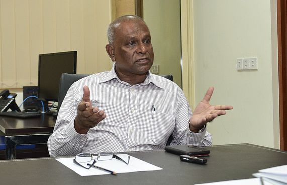 ބަންދު ސަލީމް އިސްކޮށް، ސޮލަރެލްގެ ފުރަތަމަ ފިޔަވަޅު