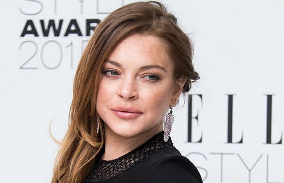 ލިންޒީ ލޯހެން ކައިވެނިކުރަނީ