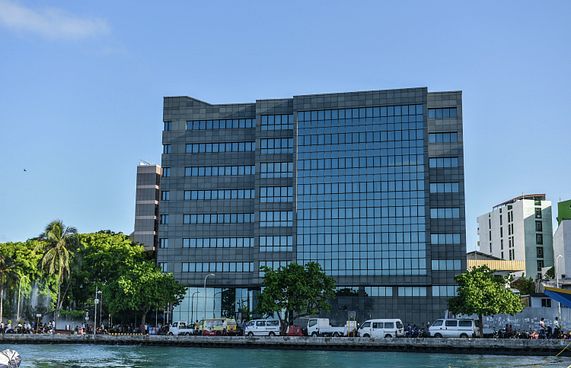 އިލެކްޓްރޯނިކްކޮށް ޗެކް ކްލިއާކުރުން އޮކްޓޯބަރު މަހު