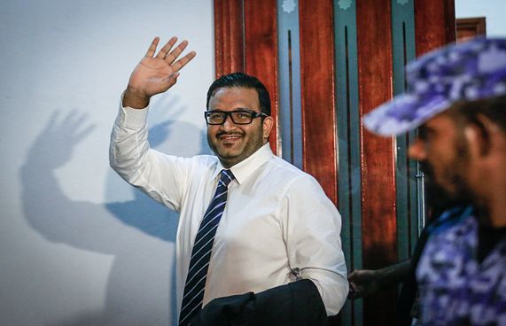 އަދީބުގެ އެއް މިލިއަންގެ ޖޫރިމަނާ ނުދައްކާތީ ކޯޓަށް