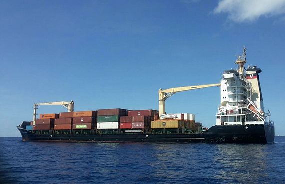 އެއް ފަހަރާ އެންމެ ގިނަ މުދާ ގެނައުމުގެ ރެކޯޑް ލިލީ