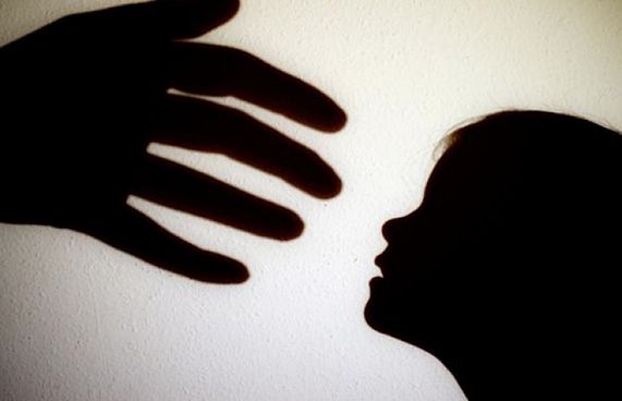 75 އަހަރުގެ މީހާގެ މައްސަލަ ތިނަދޫ ކޯޓަށް ފޮނުވައިފި