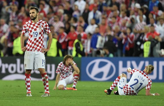 މޮޅަށް ކުޅުނު ޓީމު ދާން މި ޖެހުނީ ގެއަށް: ރަކިޓިޗް