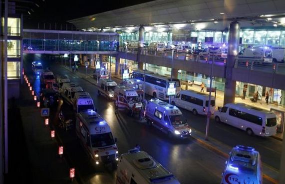 އިސްތަންބޫލް އެއާޕޯޓަށް ހަމަލާދީ 10 މީހުން މަރާލައިފި