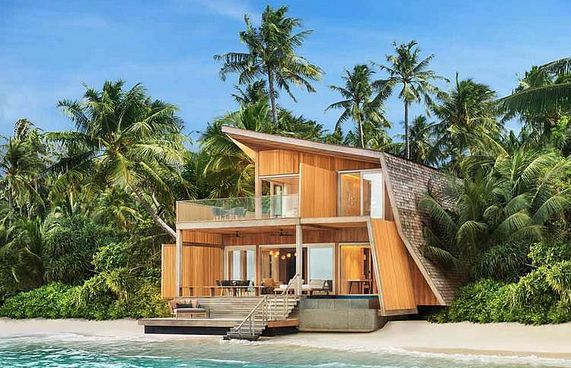 ސެއިންޓްރެޖިސް ޓޫރިސްޓުންނަށް ހުޅުވާލައިިފި