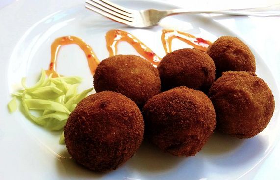 މިހާރުގެ ރެސިޕީ: ކަޓްލަސް