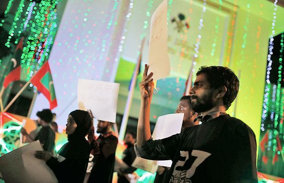 މީޑީއާ ކޮމިޝަންގެ ބިލް ފާސްކޮށް ޗުއްޓީއަށް ދަނީ