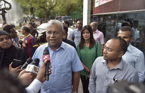 ވަކީލަށް ޚަރަދުކުރި ފައިސާ ތަސްމީނު ދައްކާކަށް ނުޖެހޭނެ