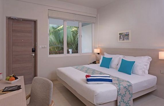 މަލަހިނި ރިސޯޓަށް އެޓޯލްސް ވޯލްޑްސް އިން ޕެކޭޖުތަކެއް