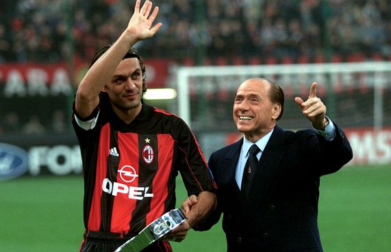 ބާލުސްކޯނީ އަލުން ފުޓްބޯޅައިގެ ތެރެއަށް