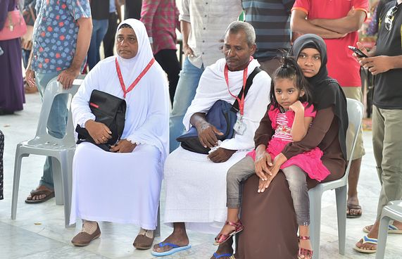 ހައްޖުގެ އަޅުކަމަށް ފުރޭތީ ހިނިތުންވެފައި