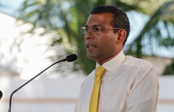 ނަޝީދާއި އިތުރު ބަޔަކަށް ފައިސާ ދައްކަން އަންގައިފި