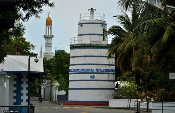 "މުންނާރު ރީތި ކުރަން ނުފެށި އޮތީ މޫސުން ގޯސްވުމުން"