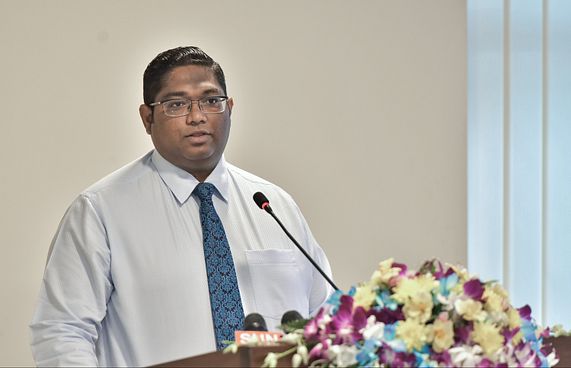 އަނިލްގެ ލަފައެއް، ޒިންމާއެއް ވެސް ނެތް؟