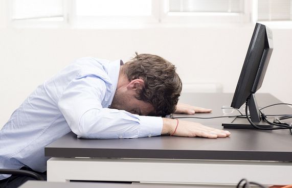 ކެނަބިސް ބޭނުންކުރާ މީހުން މަސައްކަތަށް ފަރުވާ ކުޑަ