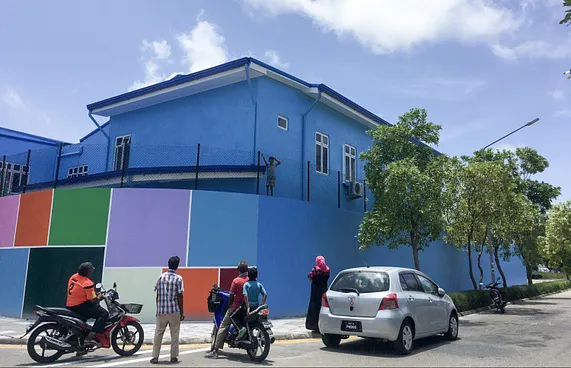 ފިޔަވަތީގެ މައްސަލަތައް އެބަ ބަލަން: އޮމްބަޑްސްޕާސަން