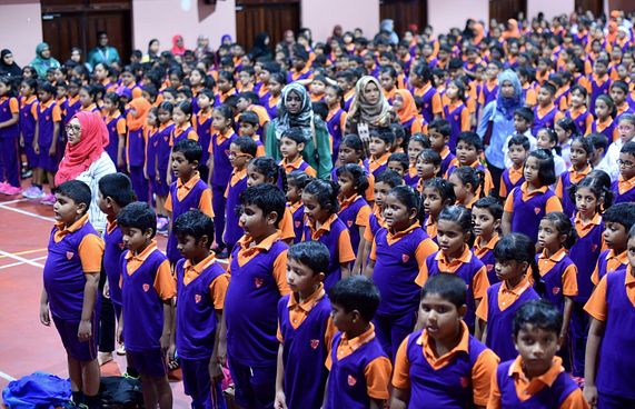 އިންޓަނޭޝަނަލް ސްކޫލުތަކަށް ސްޓޭޝަނަރީ ދިނުން ހުއްޓާލަނީ