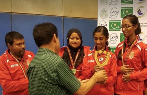 ގައުމީ ތަށްޓާ އެކު އުއްމީދީ ދެ ކުޅުންތެރިން ވިދާލައިފި