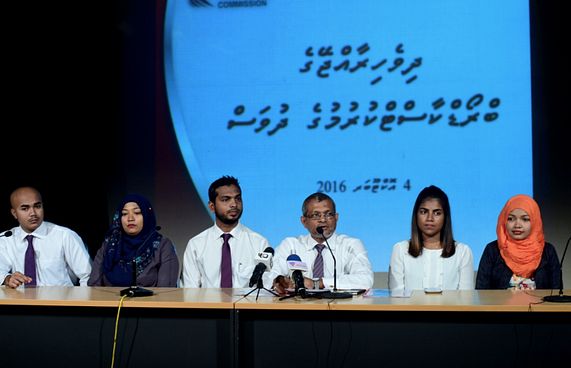 ރޭޑިއޯ، ޓީވީގެ އެންމެ މޮޅު ޕްރޮގްރާމްތައް ހޮވަނީ