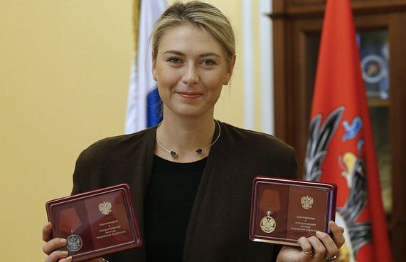 ޝަރަޕޯވާގެ ސަސްޕެންޝަނަށް ލުޔެއް ދީފި