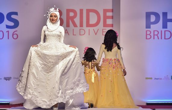 29 ސްޓޯލާ އެކު ބްރައިޑް ފެއާ ފަށައިފި