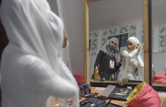 ބްރައިޑް ފެއާގެ ޑިޒައިނަރުންގެ ވާހަކަ